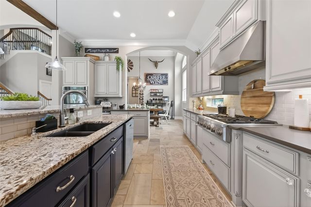 2038 Graystone Hills Drive, Conroe, TX 77304