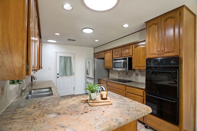 4011 Sumac Court, Arlington, TX 76017