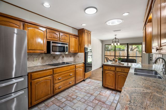 4011 Sumac Court, Arlington, TX 76017