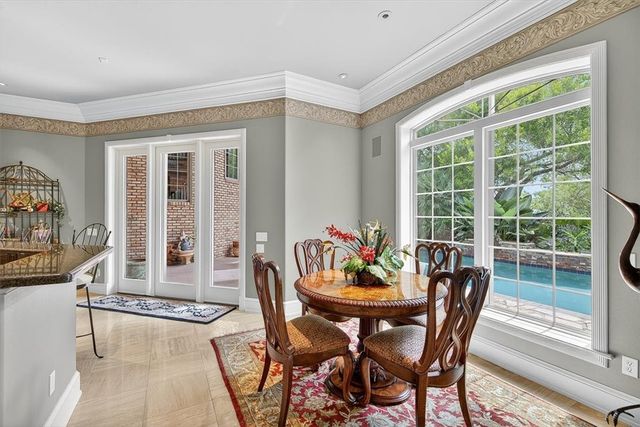 4811 Ocean Dr, Corpus Christi, TX 78412