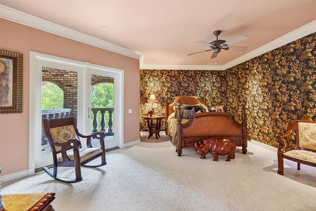 4811 Ocean Dr, Corpus Christi, TX 78412