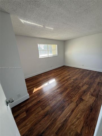 5817 Blueberry Ct 92, Lauderhill, FL 33313