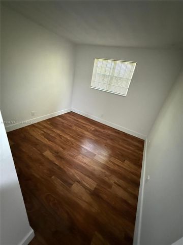 5817 Blueberry Ct 92, Lauderhill, FL 33313