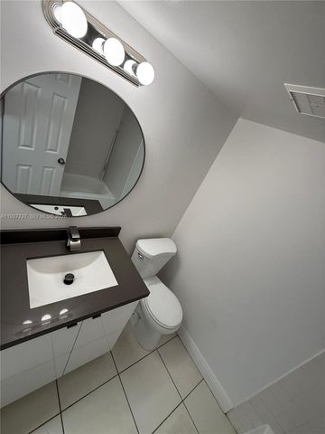 5817 Blueberry Ct 92, Lauderhill, FL 33313