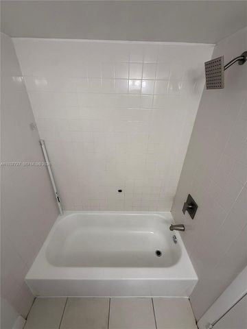 5817 Blueberry Ct 92, Lauderhill, FL 33313