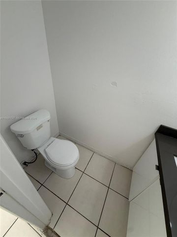 5817 Blueberry Ct 92, Lauderhill, FL 33313