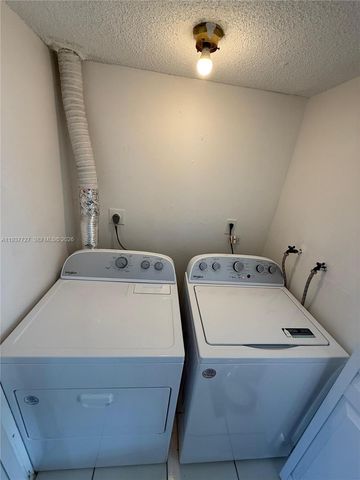 5817 Blueberry Ct 92, Lauderhill, FL 33313