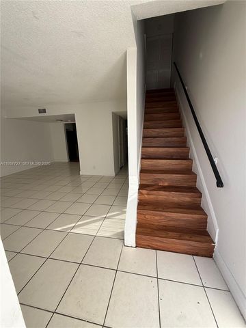 5817 Blueberry Ct 92, Lauderhill, FL 33313