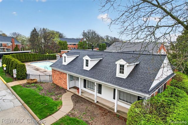 1460 Trailwood Path, Bloomfield Hills, MI 48301