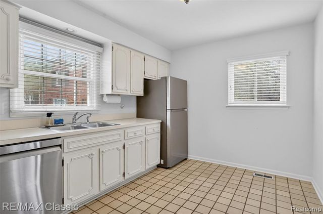1460 Trailwood Path, Bloomfield Hills, MI 48301