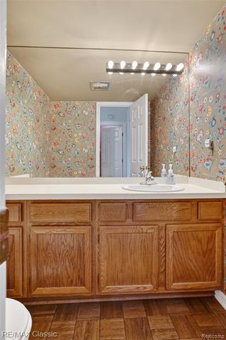 1460 Trailwood Path, Bloomfield Hills, MI 48301