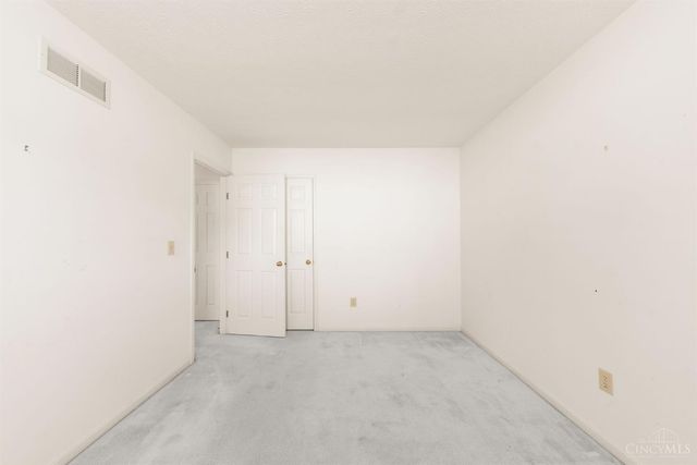 1182 McGuffey Lane, Union Twp, OH 45103