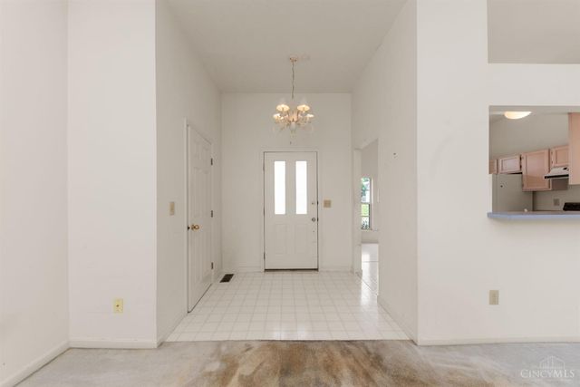 1182 McGuffey Lane, Union Twp, OH 45103