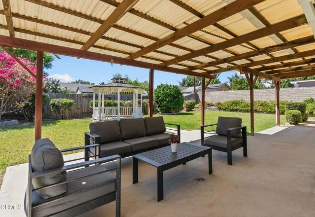 207 Gorrion Avenue, Ventura, CA 93004