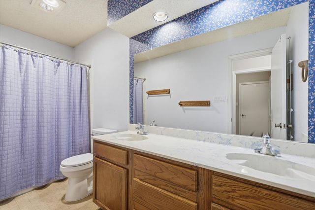 505 Cherry Ann Drive, Euless, TX 76039