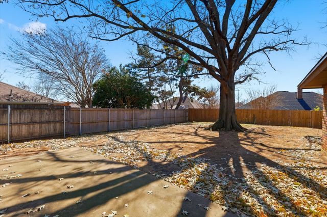 505 Cherry Ann Drive, Euless, TX 76039