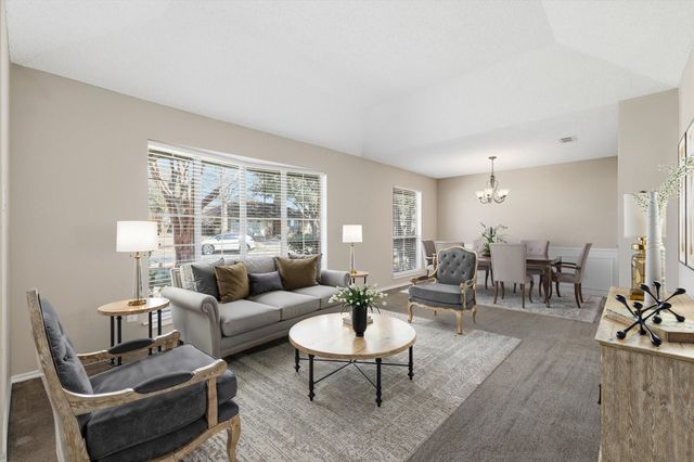 505 Cherry Ann Drive, Euless, TX 76039