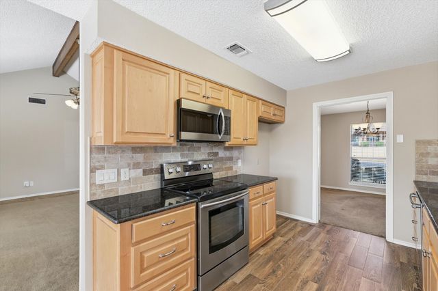 505 Cherry Ann Drive, Euless, TX 76039