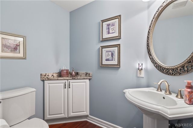 102 Covent Garden Lane, Amherst, NY 14221