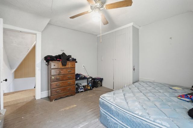 127 N Kinney, Angola, IN 46703