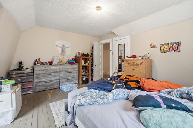 127 N Kinney, Angola, IN 46703