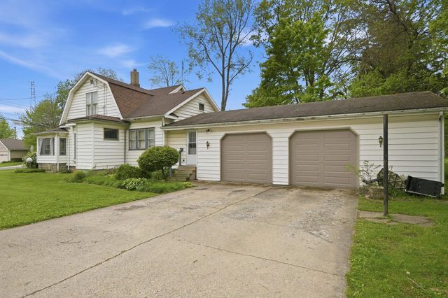 127 N Kinney, Angola, IN 46703