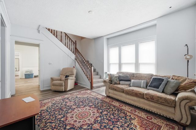 127 N Kinney, Angola, IN 46703