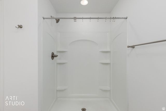 4662 W 1100 S, West Point, UT 84015