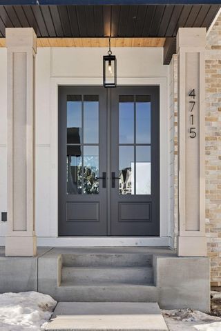 4715 Comstock Lane N, Plymouth, MN 55446