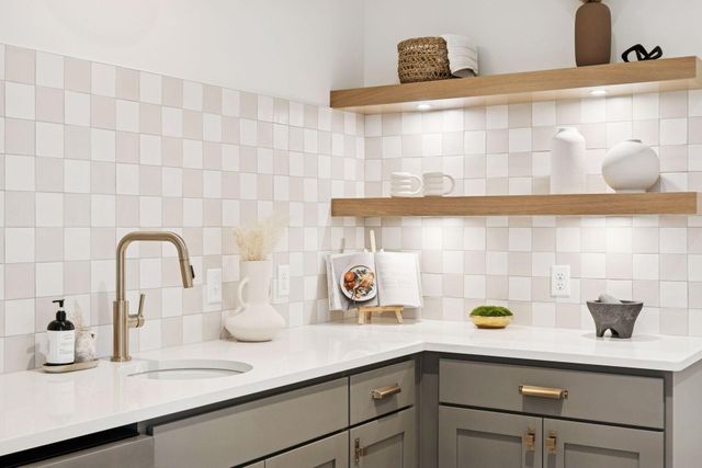 4715 Comstock Lane N, Plymouth, MN 55446