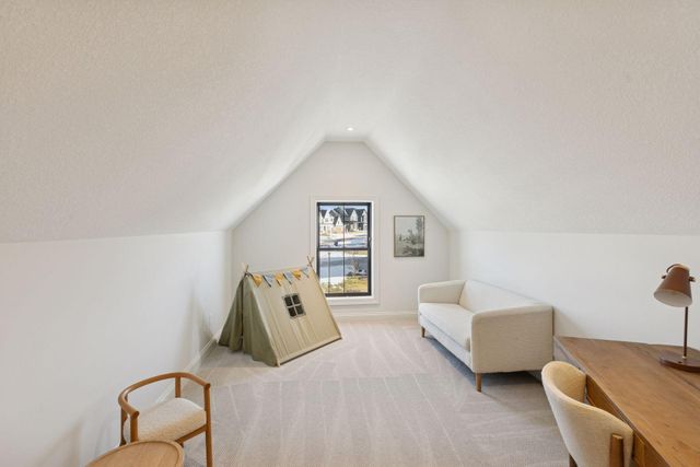 4715 Comstock Lane N, Plymouth, MN 55446