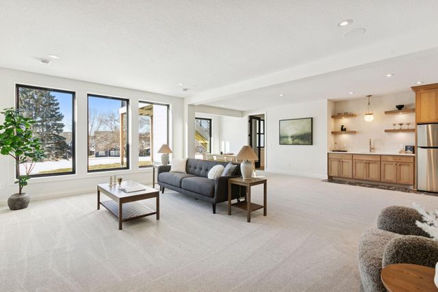 4715 Comstock Lane N, Plymouth, MN 55446