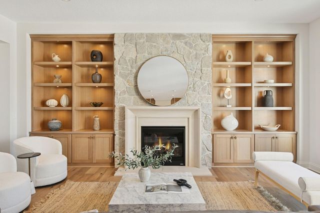 4715 Comstock Lane N, Plymouth, MN 55446