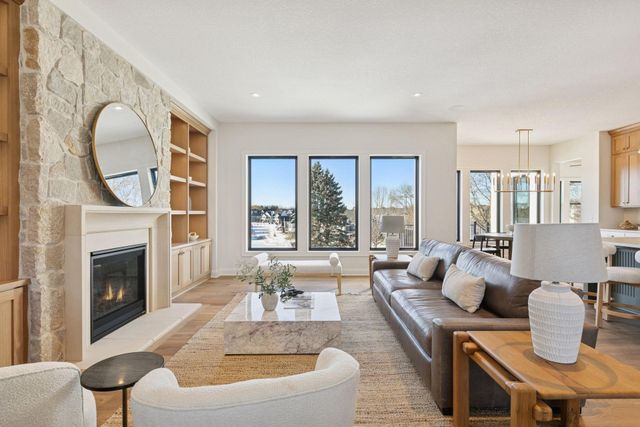 4715 Comstock Lane N, Plymouth, MN 55446