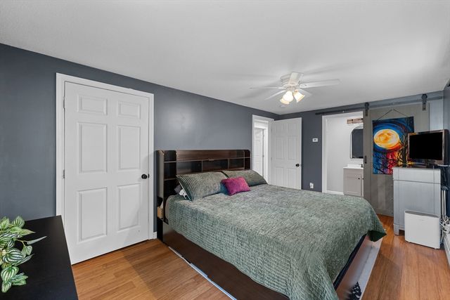 21 Dug Hill Rd, Holland, MA 01521