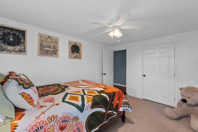 21 Dug Hill Rd, Holland, MA 01521
