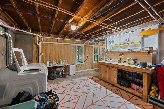 21 Dug Hill Rd, Holland, MA 01521