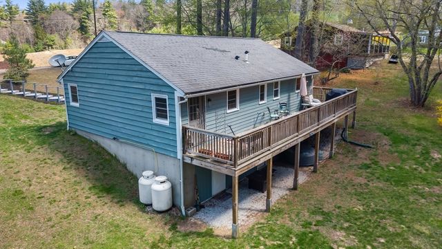 21 Dug Hill Rd, Holland, MA 01521