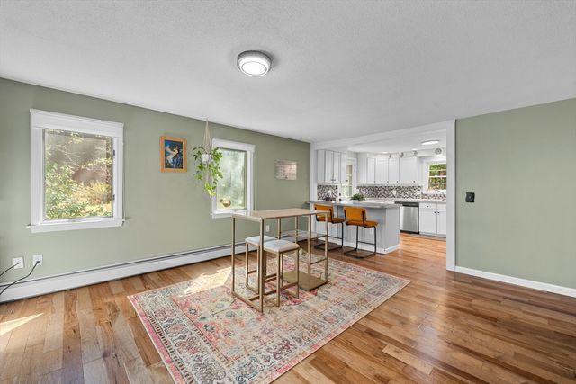 21 Dug Hill Rd, Holland, MA 01521