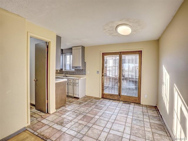 536 Gladiola St, Golden, CO 80401