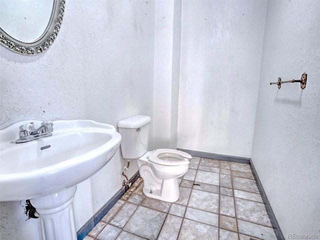 536 Gladiola St, Golden, CO 80401