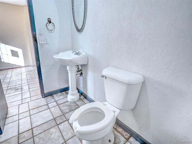 536 Gladiola St, Golden, CO 80401