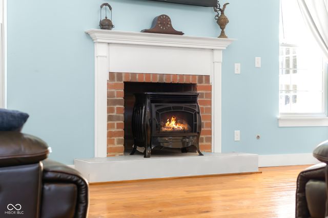 9598 W 300 S, Columbus, IN 47201