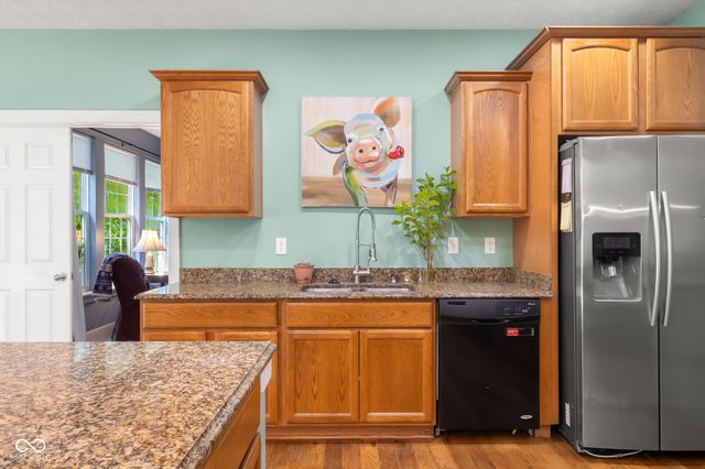 9598 W 300 S, Columbus, IN 47201