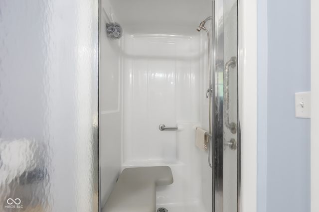 9598 W 300 S, Columbus, IN 47201