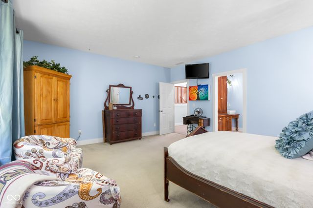 9598 W 300 S, Columbus, IN 47201