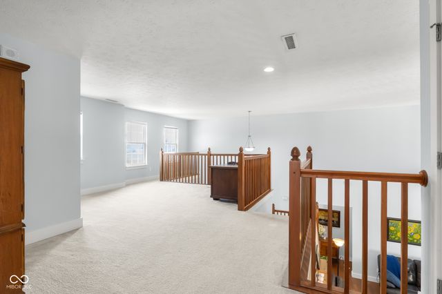 9598 W 300 S, Columbus, IN 47201