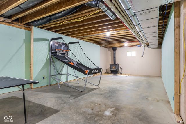 9598 W 300 S, Columbus, IN 47201