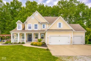 9598 W 300 S, Columbus, IN 47201