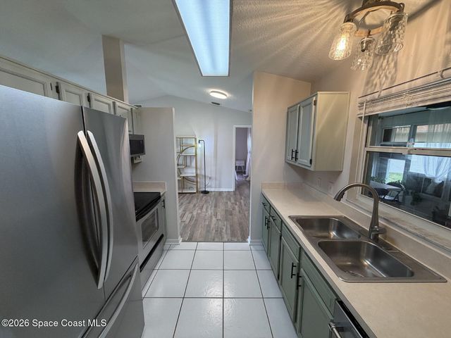 1305 Ambra Drive, Melbourne, FL 32940